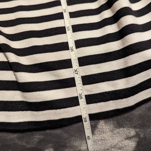 Black and white striped Old Navy Dress - Picture 5 of 6